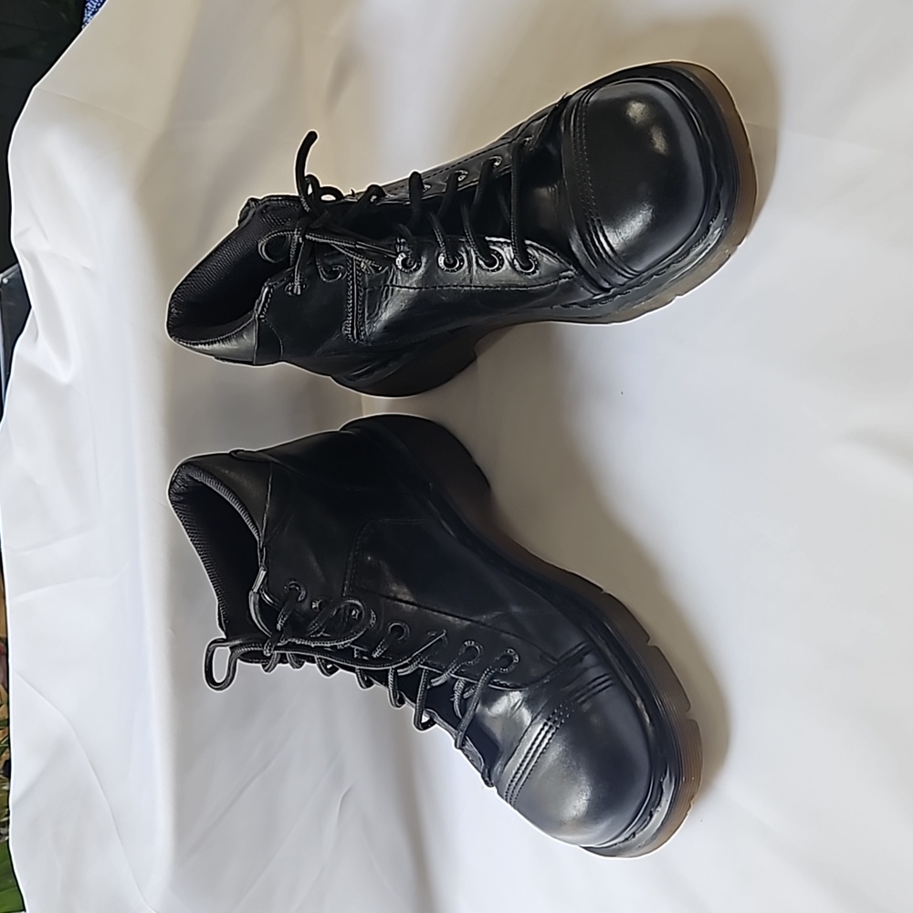 Dr. Martens Boots Woman's 10